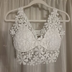 SHEIN White Floral Lace Crop Top